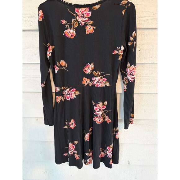 Mine Britton Black Floral Long Sleeve Skater Dress Size M - Picture 5 of 5